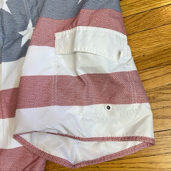 Carbon Mens 34 Board Shorts USA Flag Mesh Lined Pockets Swimming Trunks Swimwear - Picture 3 of 9